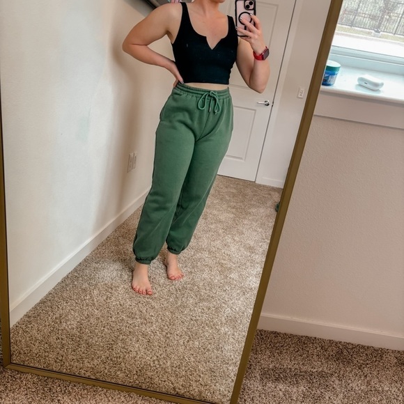 Princess Polly green sweats size us 6 - Picture 11 of 13